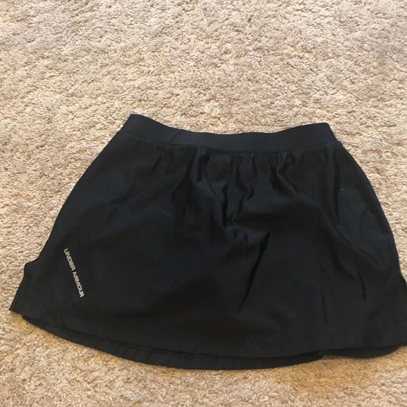 Under Armor Workout Skort - Picture 2 of 4